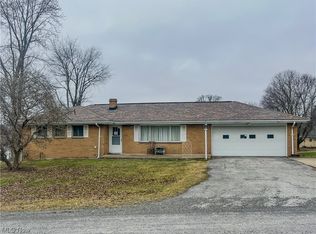 15523 Wayne Dr, East Liverpool, OH 43920