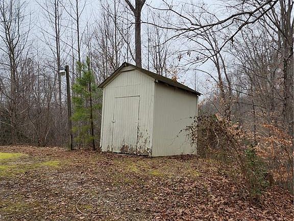 5th image of 900 Stewarts Rd