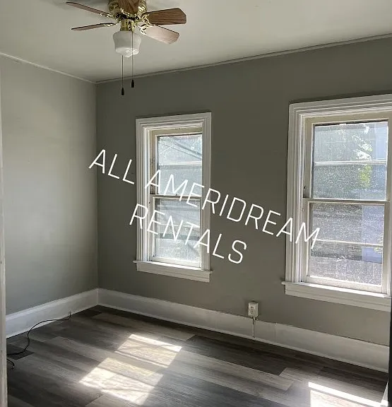 427 Carlisle St — Photo 5