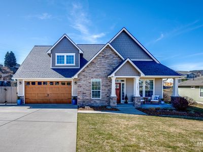 1251 Wiltshire Dr, Moscow, ID, 83843