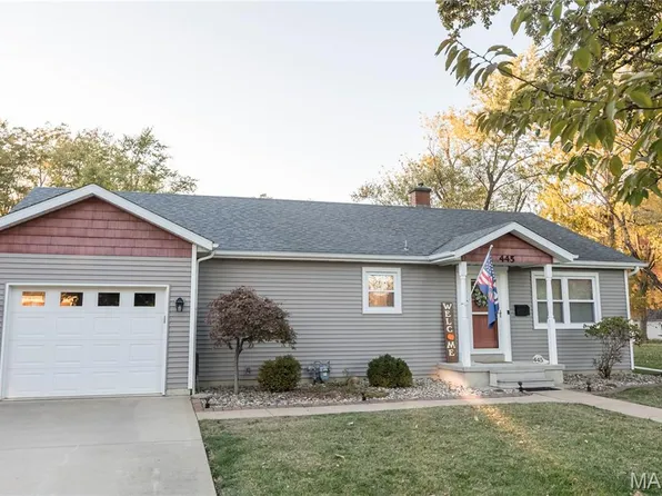 445 S Railway St, Mascoutah, IL 62258