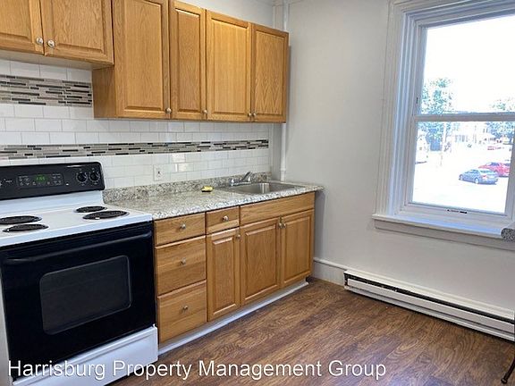 4th image of 151 S 18th St #2