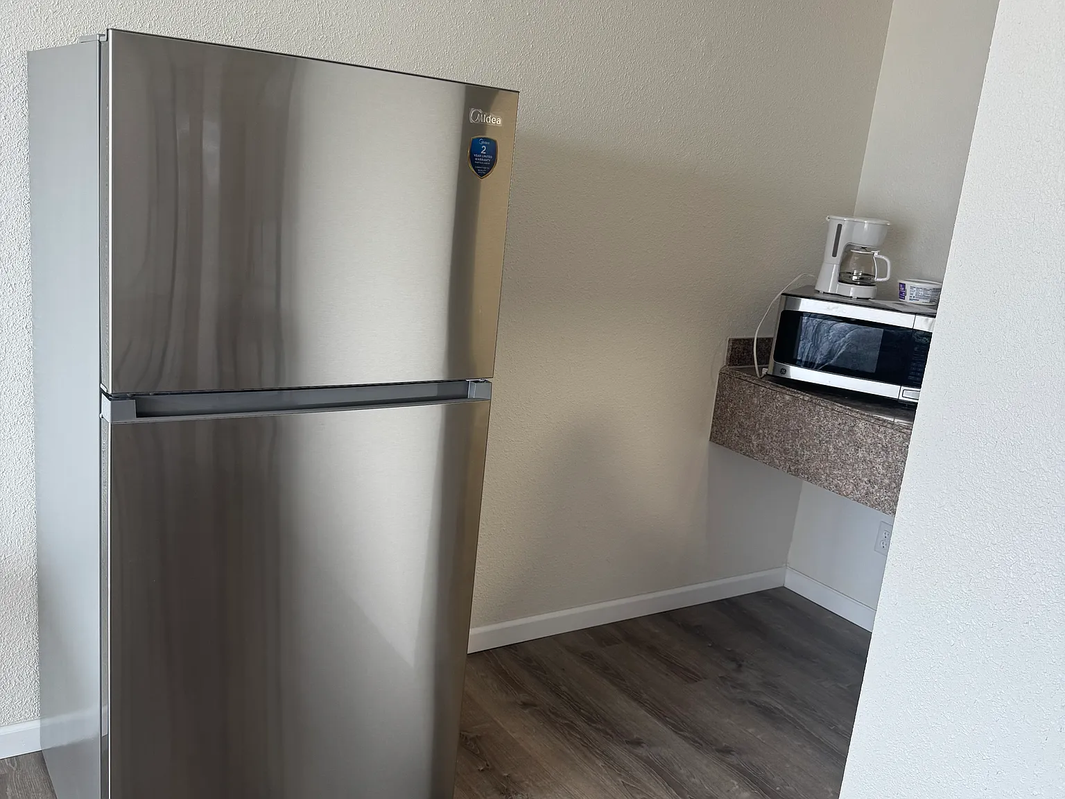 Kingman Studio Apartments — Photo 4
