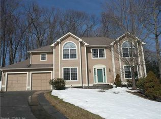 6 Cobblestone Rd, Unionville, CT 06085