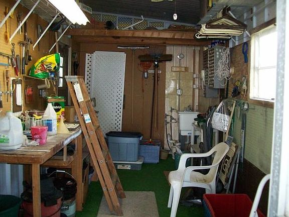 2nd image of 532 Parkwood Ave