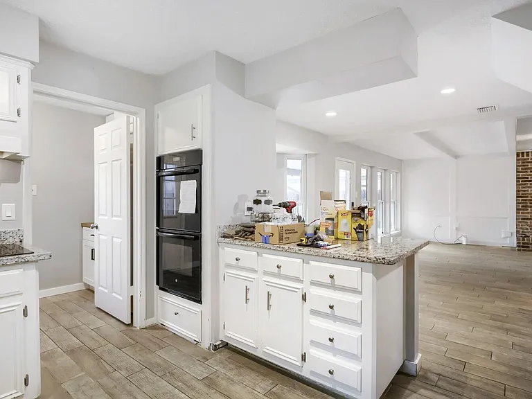 3734 Blue Lake Dr — Photo 14