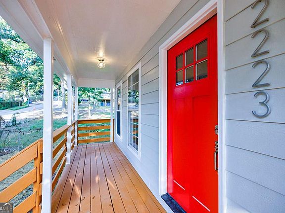 4th image of 2223 Wingate St SW