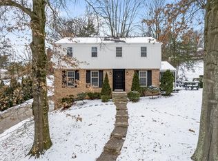 441 Manordale Rd, Pittsburgh, PA 15241