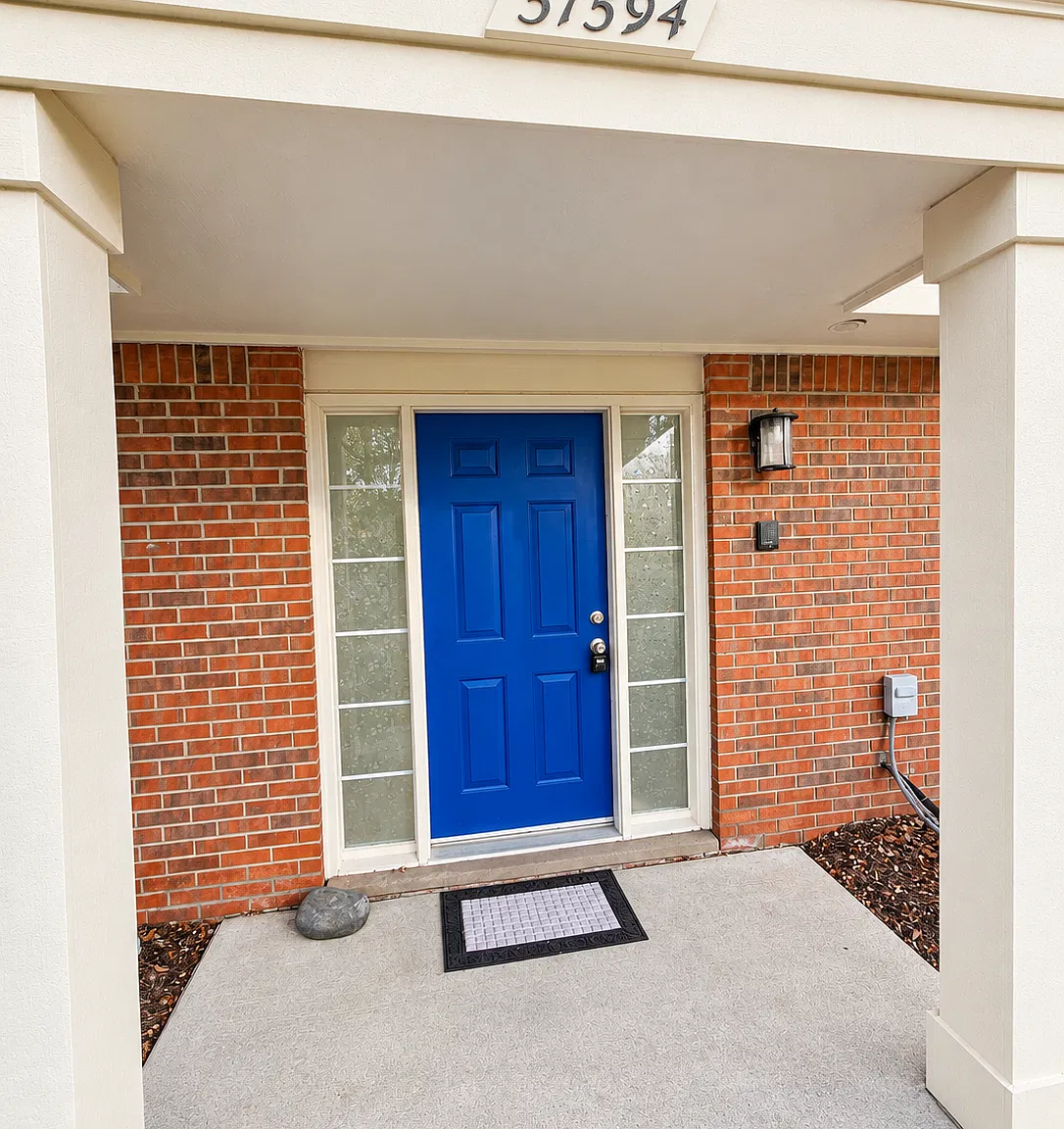 2 bed, 2.5 bath, 1385 sqft, $1,575 — Photo 2