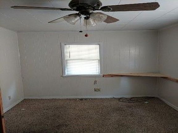 5th image of 2403 Putnam St