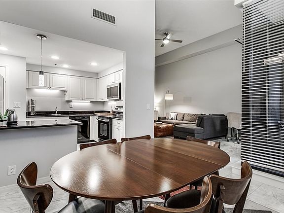 4th image of 3030 McKinney Ave APT 104