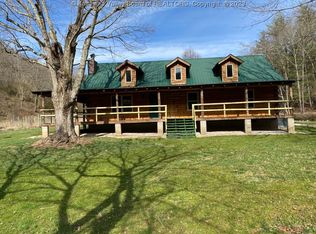 1286 Lick Frk, Spencer, WV 25276