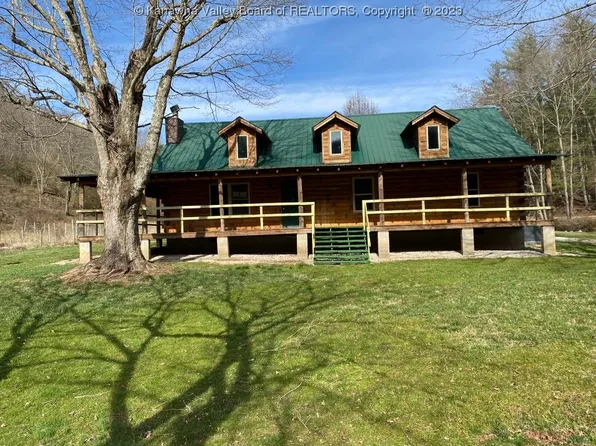 1286 Lick Frk, Spencer, WV 25276