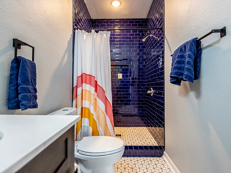 2108 Bragg St — Photo 23