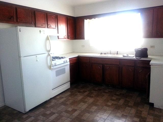1st image of 112 N 12th Ave APT 6