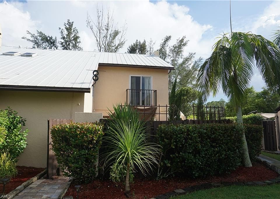 1st image of 6272 Westshore Dr #1