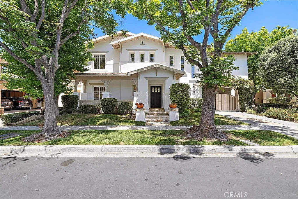 4 bed, 5.5 bath, 3853 sqft, $8,000 — Photo 2