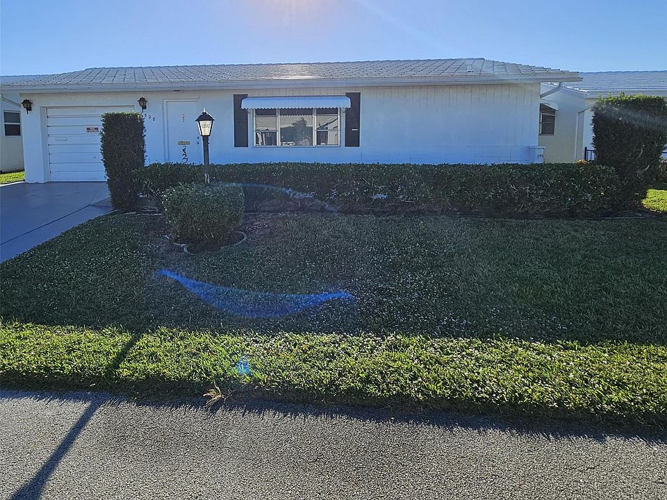 1st image of 1508 SW Nicholas Drive