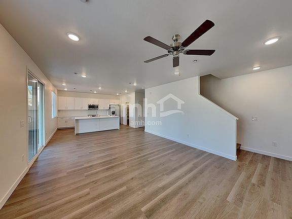 5th image of 9716 W Parkway Dr