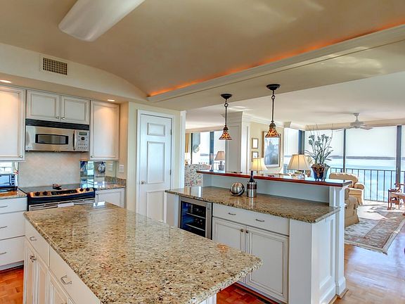 Kitchen to Family Room