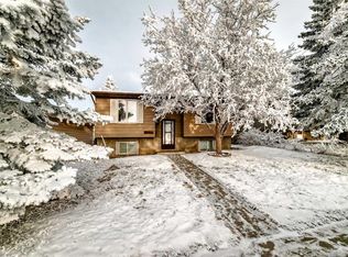 203 S Falwood Way NE, Calgary, AB T3J 1A9