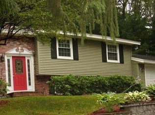 39 Old Stage Rd, Chelmsford, MA 01824