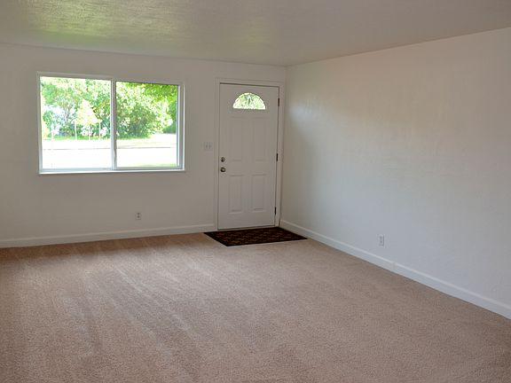 2nd image of 1710 E 33rd Street