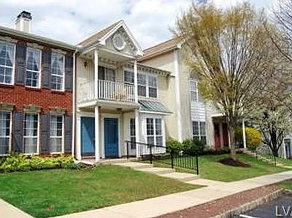 1924 Mattis St, Hellertown, PA 18055