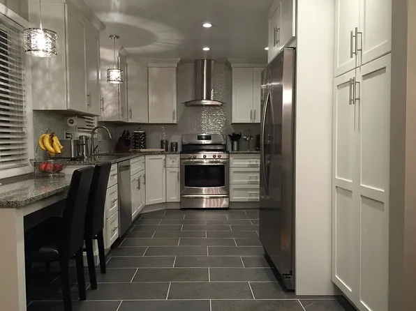 5175 Thornbury Blvd, Lyndhurst, OH 44124