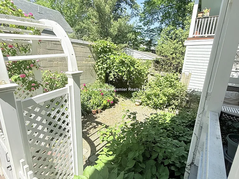 79 Kirkland St — Photo 7