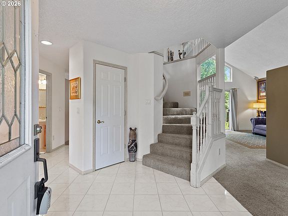 5th image of 6211 NE 22nd Ct