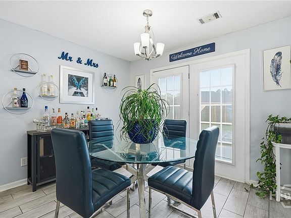 5th image of 126 Bluelake Boulevard