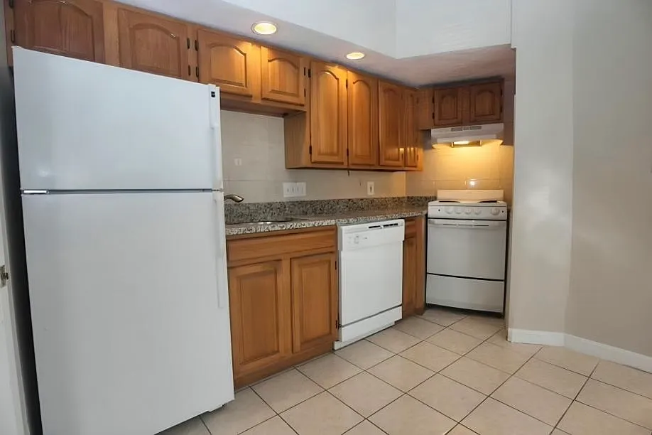 1 bed, 520 sqft, $2,600 — Photo 1
