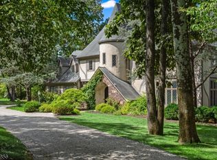 101 Sunnybranch Rd, Far Hills Boro, NJ 07931