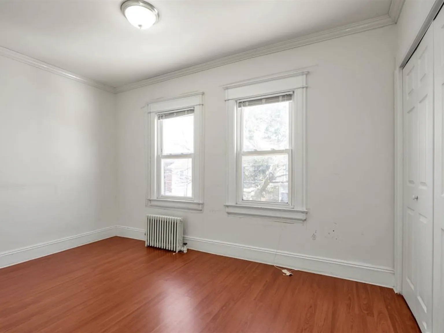77th St, Woodhaven — Photo 4