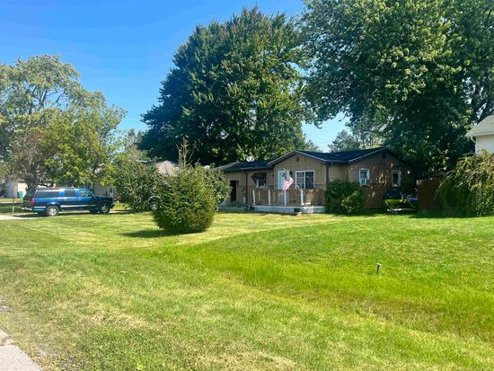 308 Roosevelt St, Smiths Creek, MI 48074