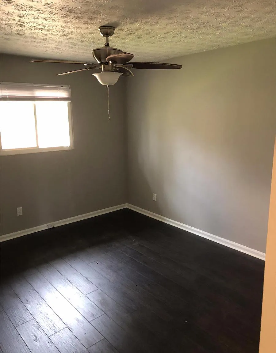478 N Highland Ave - A8 — Photo 4