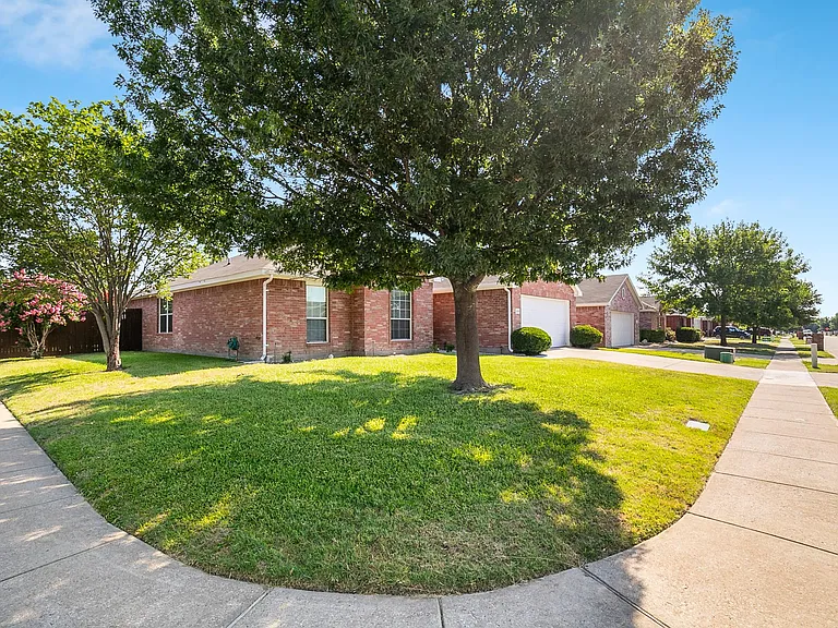 228 Meadow View Ln — Photo 28