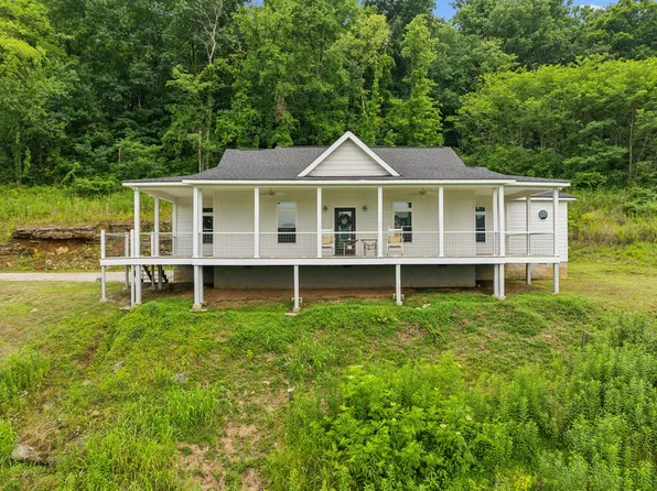 172 Peytons Creek Rd, Pleasant Shade, TN 37145