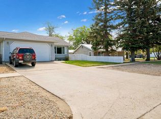 5205 W 55th St, Taber, AB T1G1M6