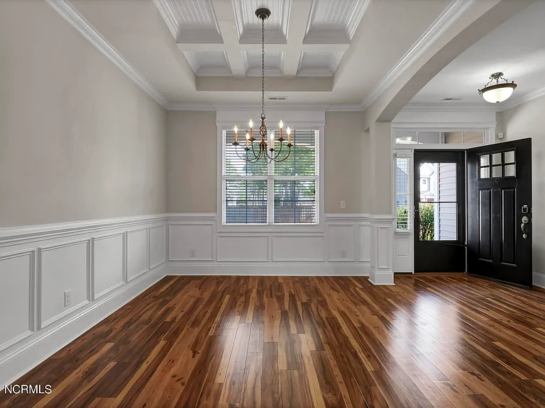 804 Ovates Ln — Photo 4