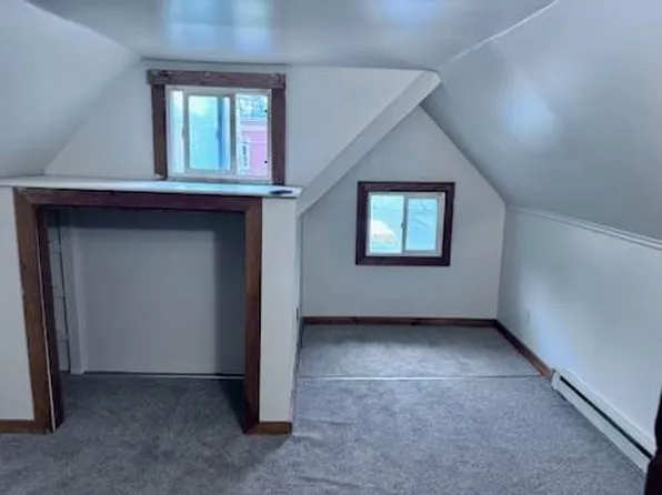 110 Oakwood Ave APT 3, Troy, NY 12180