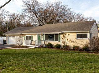 205 Pheasant Trl E, Lake In The Hills, IL 60156