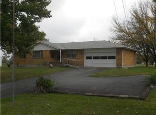 210 E Shoop Rd, Tipp City, OH 45371