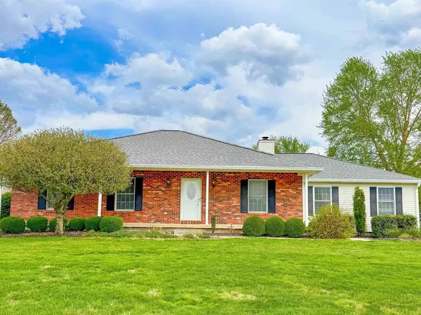 225 Maple Run Estates Blvd, Springville, IN 47462