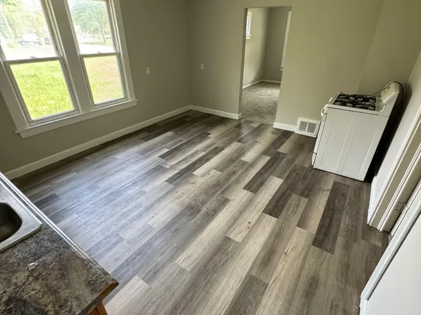 5911 Lansing Ave, Cleveland, OH 44105
