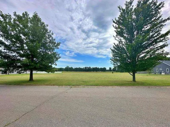 2110 Porter Ln, Pittsburg, KS 66762