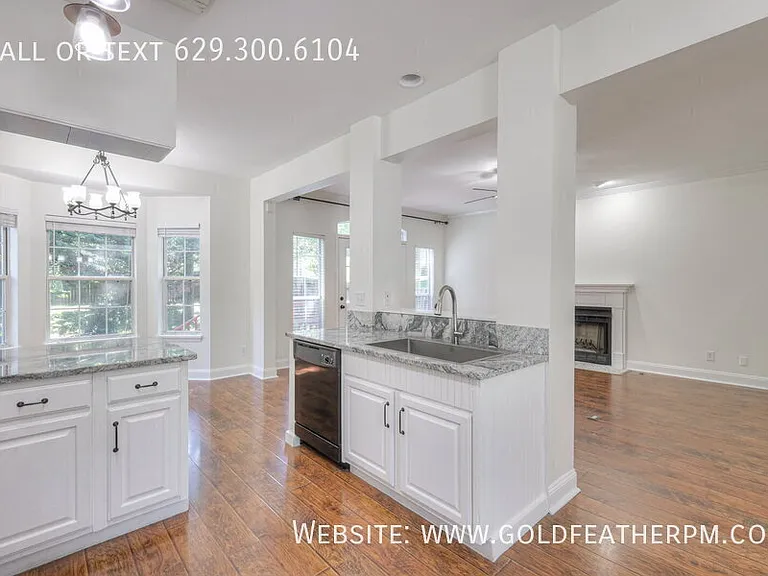 5888 Woodlands Ave — Photo 53
