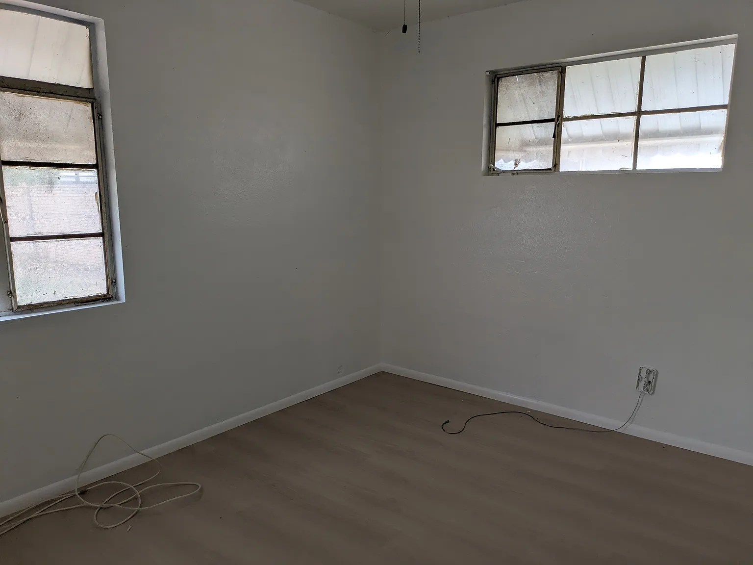 3 bed, 1007 sqft, $2,100 — Photo 3