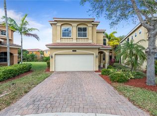 10100 N Silver Palm Dr, Estero, FL 33928